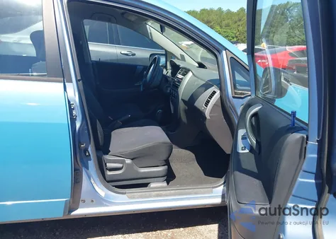 2005 Suzuki Aerio S из США, поврежденный, VIN JS2RA62SX55256992